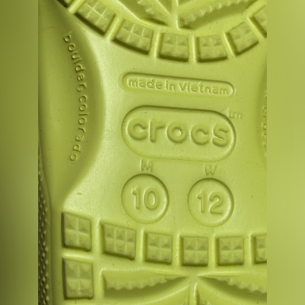 COPY - Crocs. Like new condition. Great color. M10W12. Boulder, Colorado printe… - Picture 4 of 4